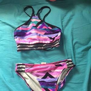 I am selling a 2 piece bathing suit